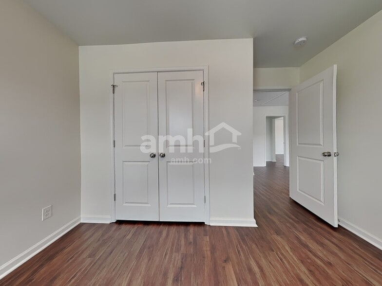 Building Photo - 103 Westover Dr