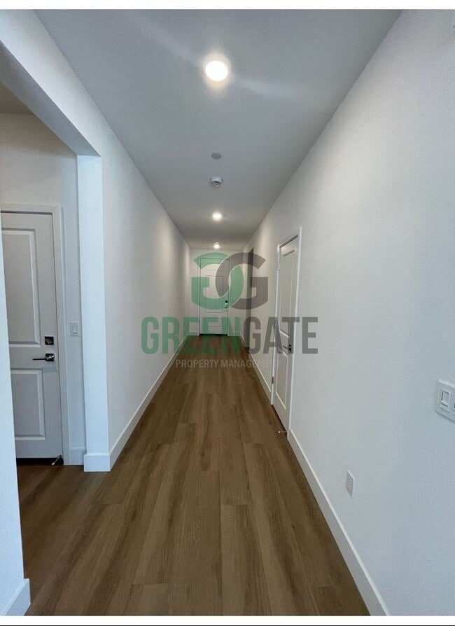 Building Photo - New Build in Tracy Hills!! 4 Bedroom 2.5 Bath AVAILABLE NOW!!