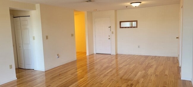 Building Photo - 3920 Mystic Valley Pkwy