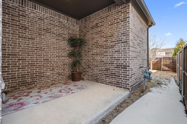 Building Photo - 17570 Sequoia Dr