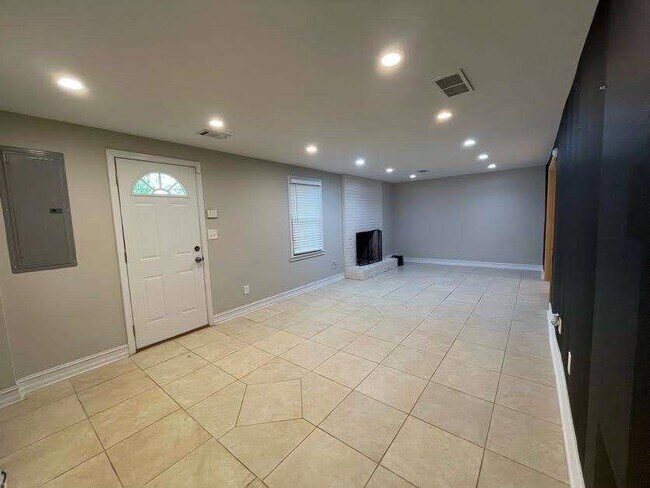 Building Photo - 6134 Millstone Run
