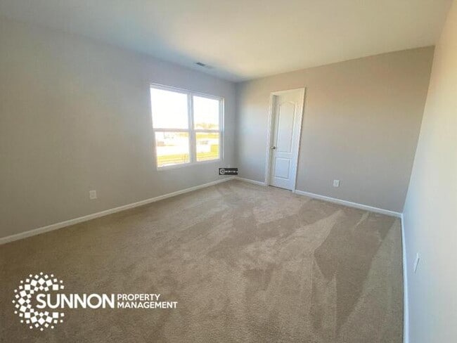 Building Photo - Charming 4 Bed, 3 Bath Home Corner Lot in Indian Trail!