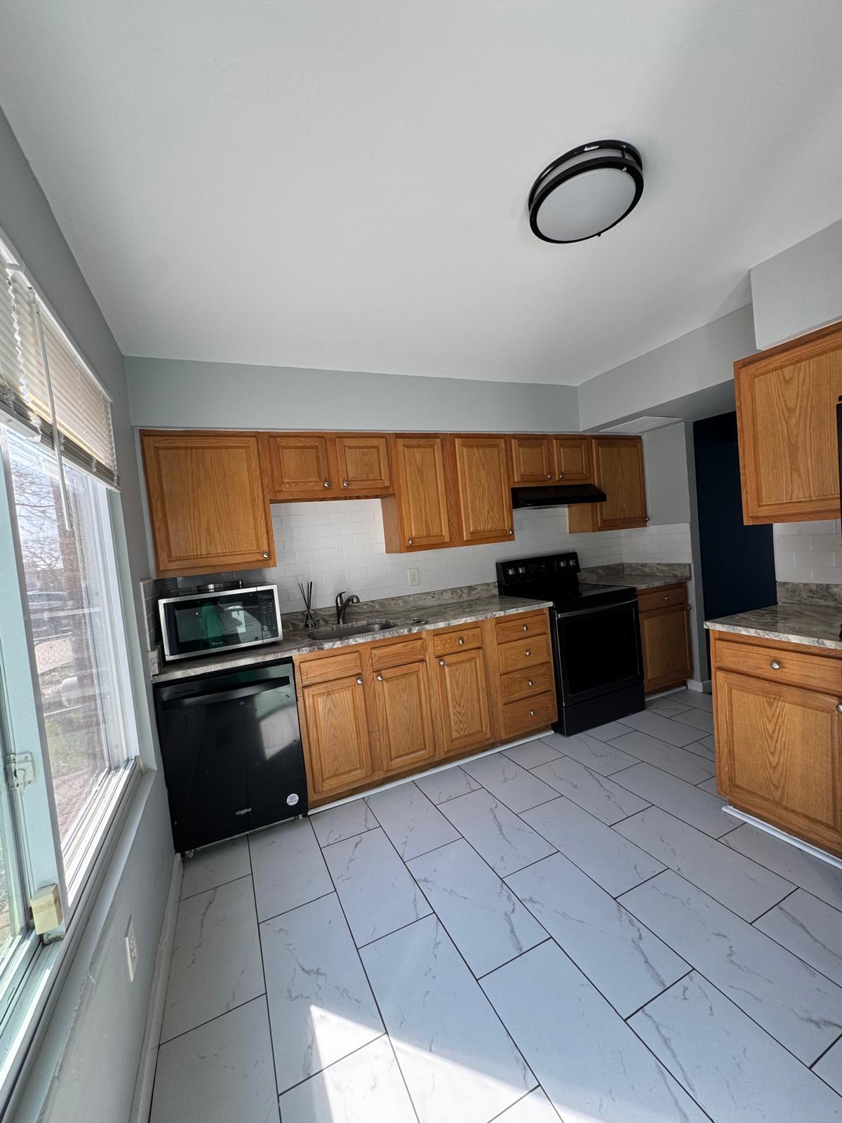 Kitchen - 1212 Valley St