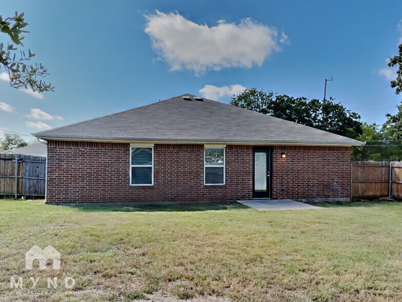 Building Photo - 4201 Andrea Ln