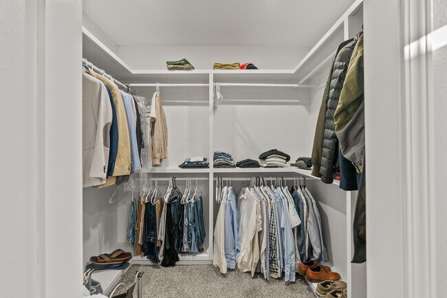 Building Photo - 6316 H St