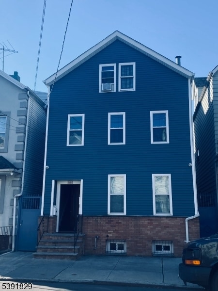 Primary Photo - 380 Lafayette St