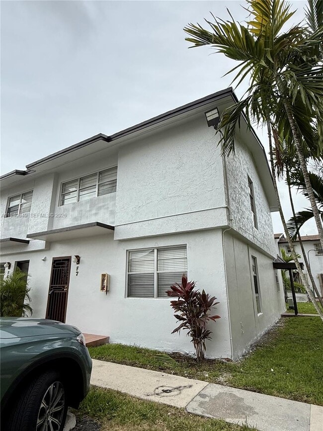 Building Photo - 20 SW 108th Ave