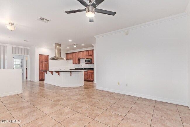 Building Photo - 10757 N 74th St