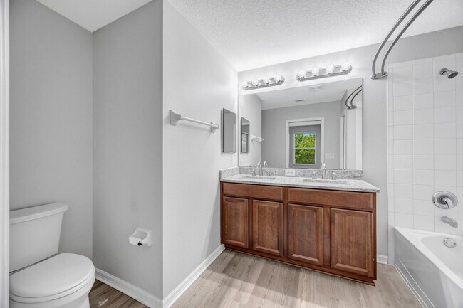 Building Photo - 6705 Holly Health Dr