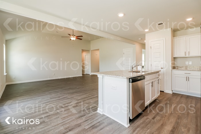 Building Photo - 104 Scots Pne Ct