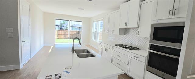 Building Photo - 3010 Eleanor Dr