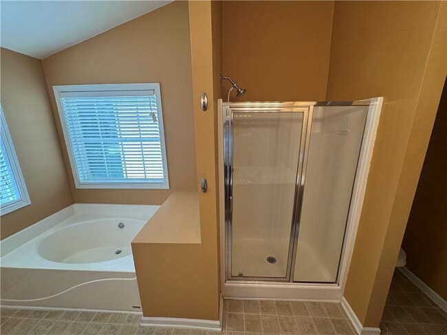 Building Photo - 6902 Grand Hickory Dr