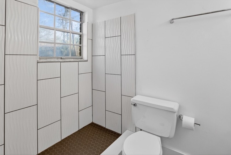 Building Photo - 463 Medlock Rd