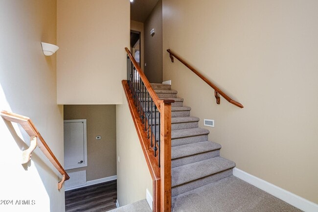 Building Photo - 17813 N 57th Pl