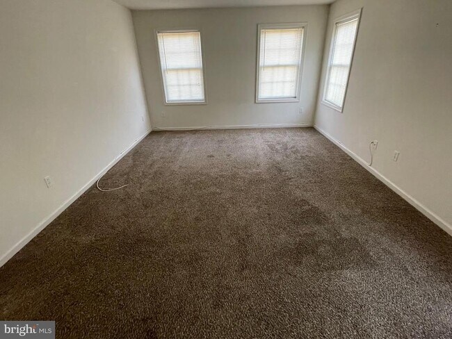 Building Photo - 20364 Row Boat Ln