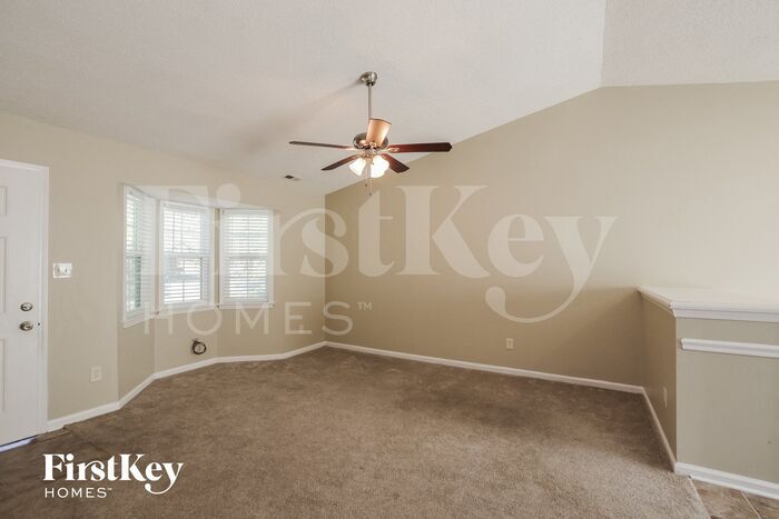 Building Photo - 3204 Faircroft Way