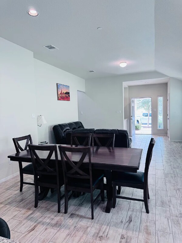 Building Photo - 2800 Joe Dimaggio Blvd