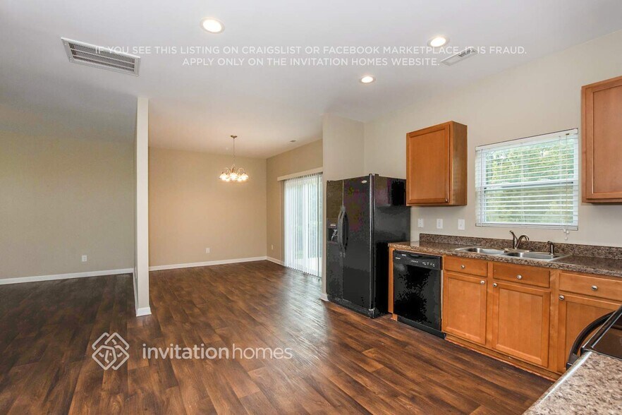 Building Photo - 4007 Blue Stream Ln