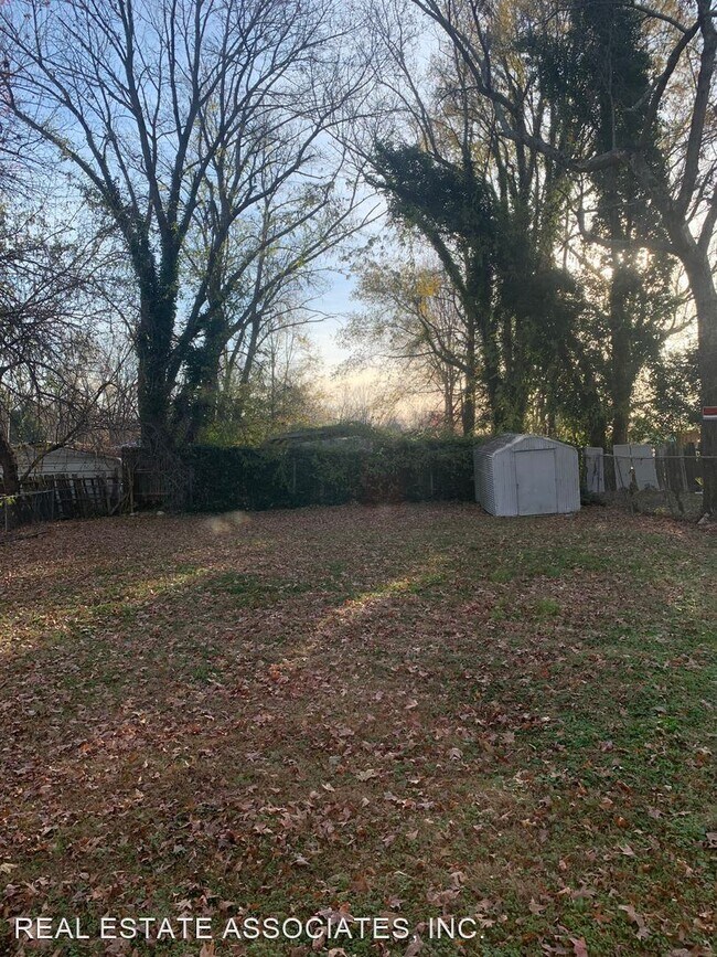 2 br, 1 bath House 617 Bacon Street 617 Bacon St Durham NC 27703