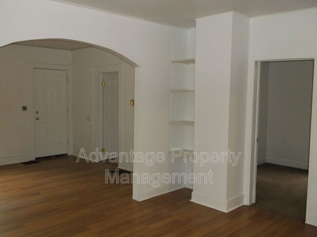 Building Photo - 434 NW 18th St
