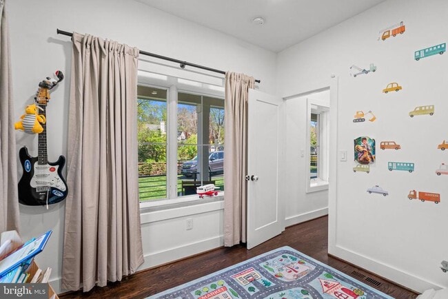 Building Photo - 6202 Massachusetts Ave