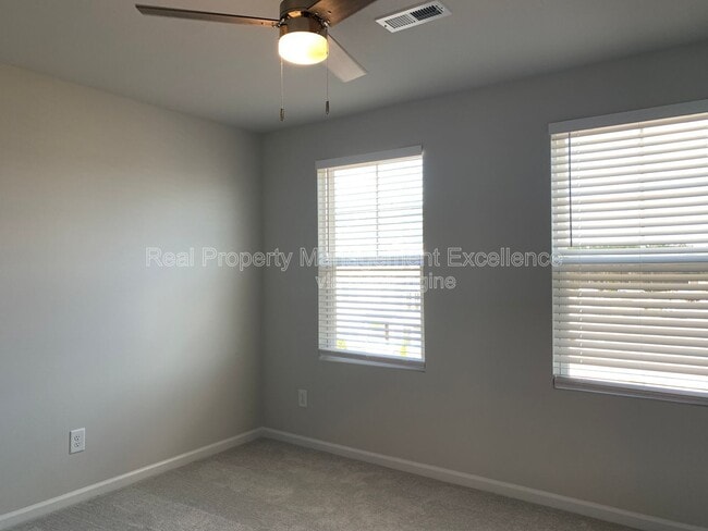 Building Photo - 473 Carolina Spgs Blvd