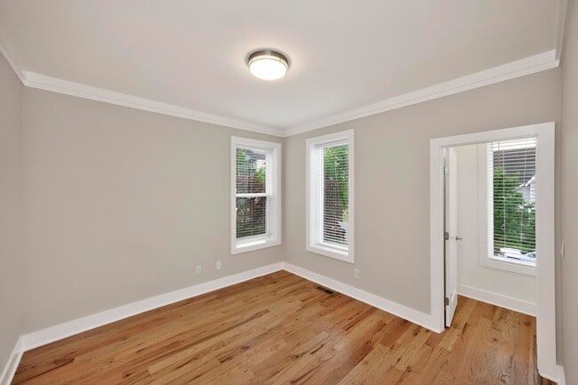 Building Photo - 4704A Kentucky Ave