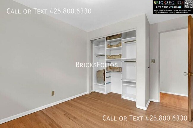 Building Photo - 11539 Corliss Ave N