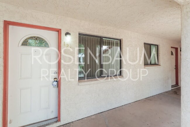 Building Photo - Charming 1-bedroom, 1-bath downstairs apar...