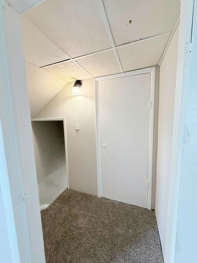Building Photo - 177 Dexter St