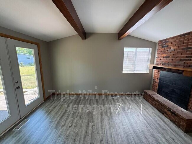 Building Photo - 515 Patterson Ln