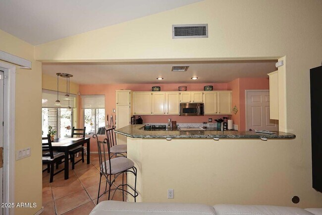 Building Photo - 359 W Brisa Dr