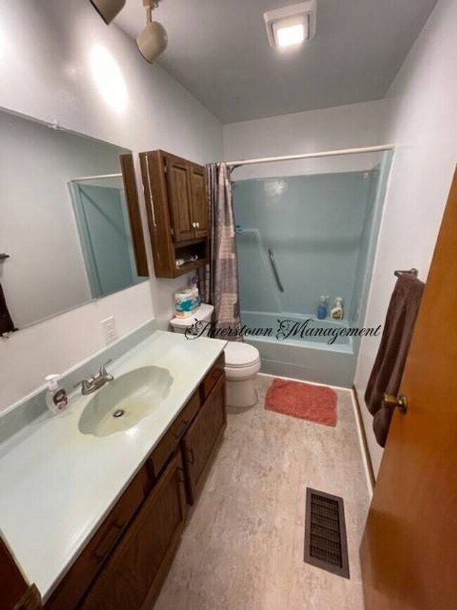 Building Photo - Smithsburg Single Family Home