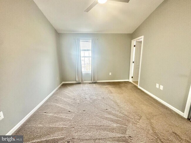 Building Photo - 43158 Whelplehill Terrace