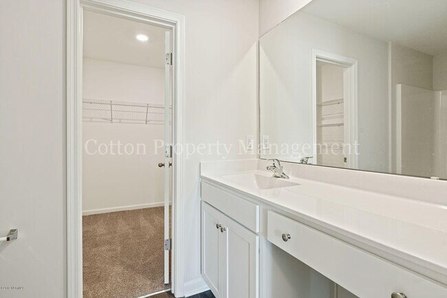 Building Photo - 7216 Brittany Pointer Ct