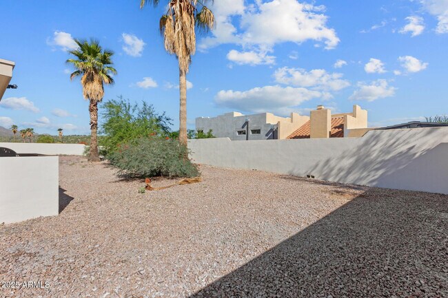 Building Photo - 15912 Centipede Dr