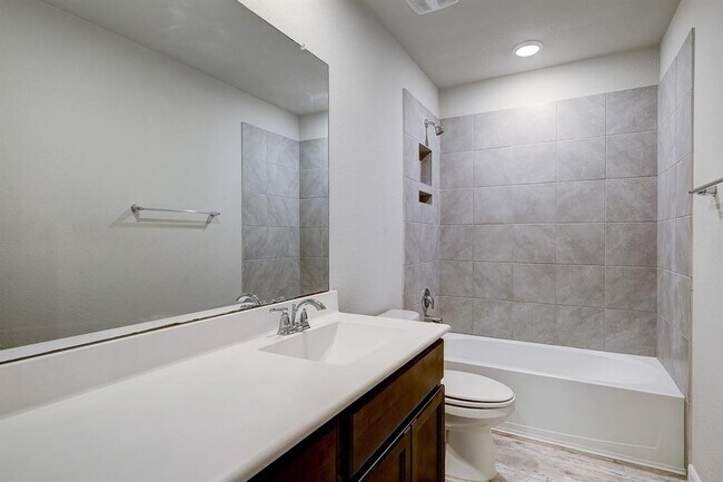 Building Photo - 28011 Langsdale Ct
