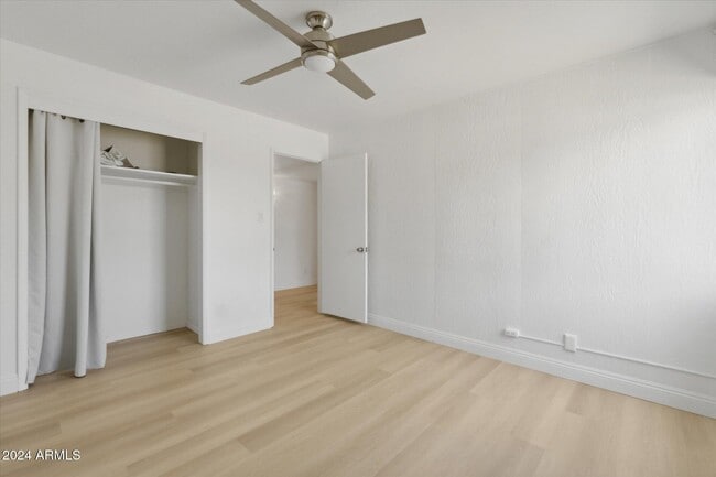 Building Photo - 1455 E Tuckey Ln