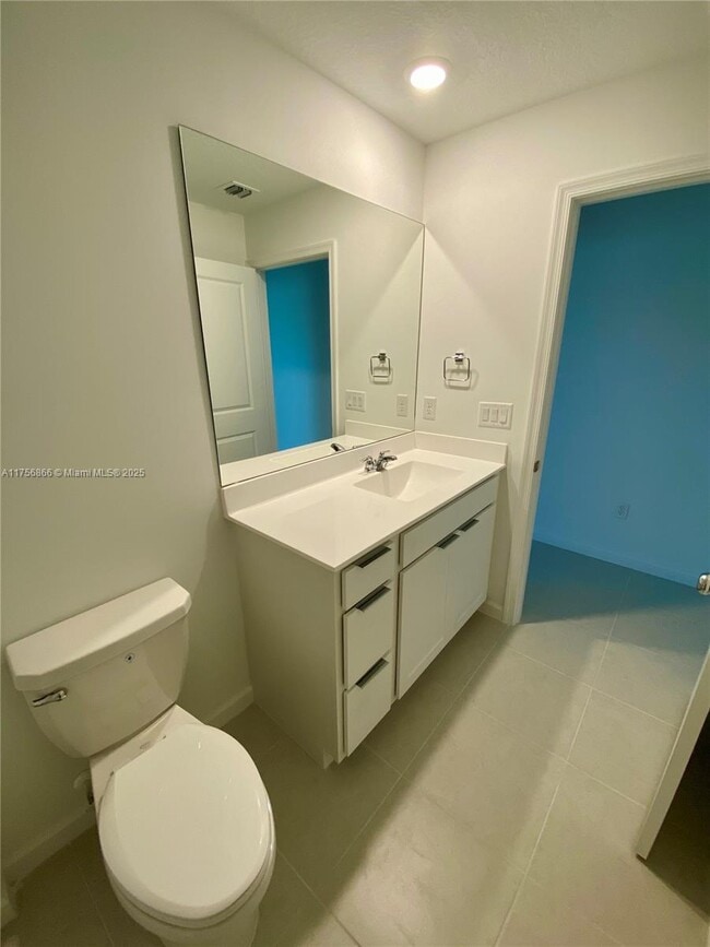 Building Photo - 5971 Pickering Dr