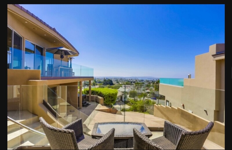 Building Photo - 1518 Monmouth Dr