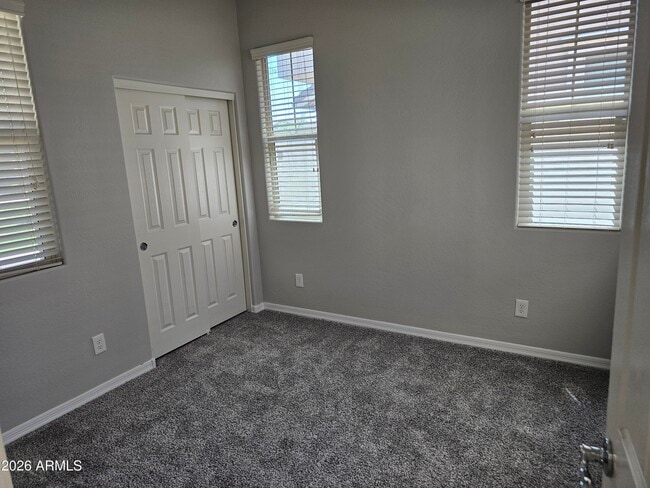 Building Photo - 2253 S Wallrade Ln