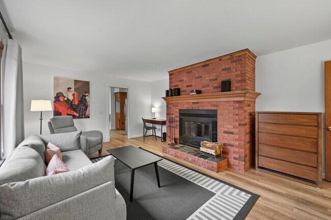 Building Photo - 34 Galway Ct