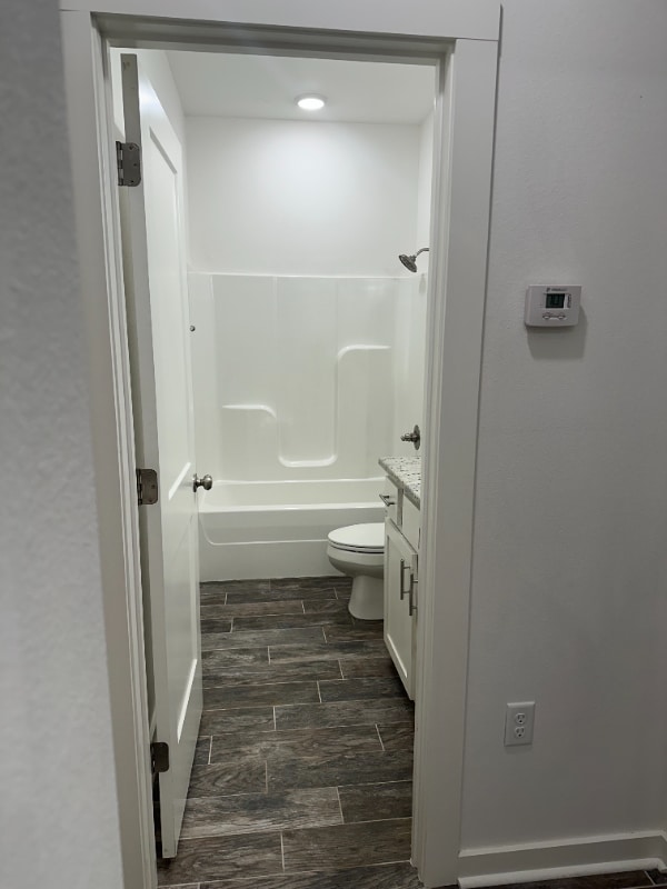 Building Photo - 122 Union Rd