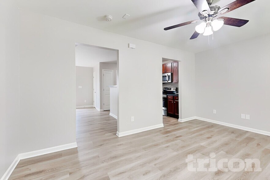 Building Photo - 12437 Stumptown Rd