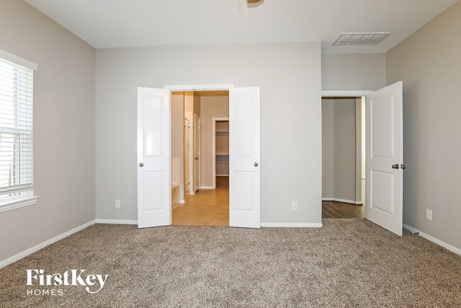 Building Photo - 16315 Westley Ridge Dr