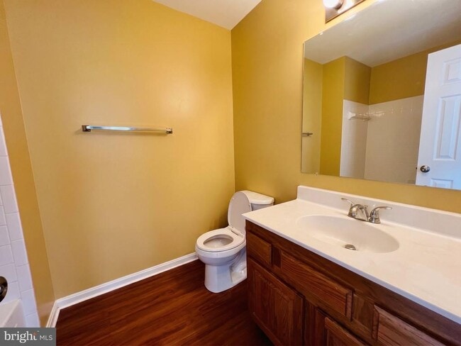 Building Photo - 5635 Gosling Dr