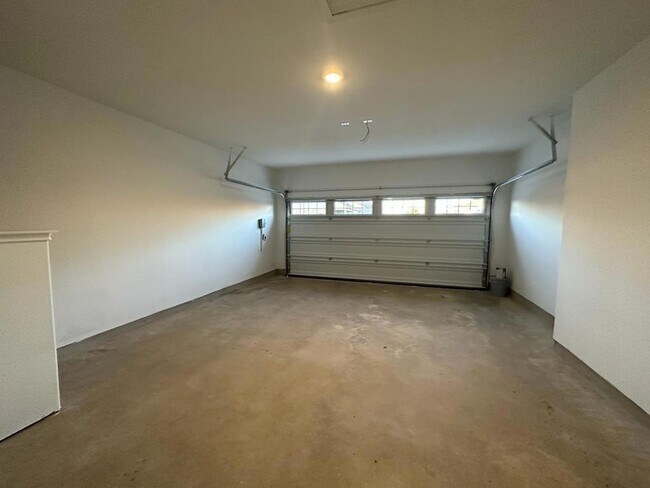 Building Photo - 336 Canley Lp