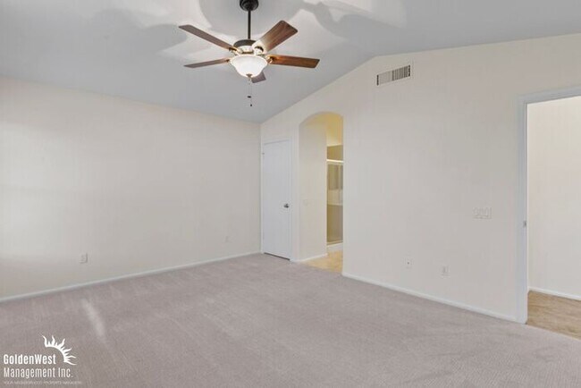 Building Photo - Charming 3Bdm 2Ba Home with Private Backyard!