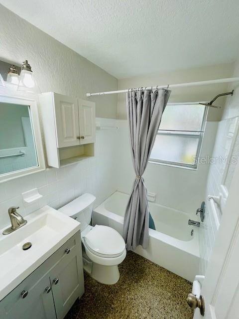 Building Photo - 212 S Church Ave