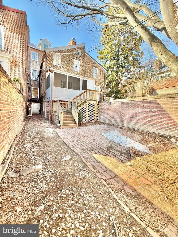 Building Photo - 119 Prince St